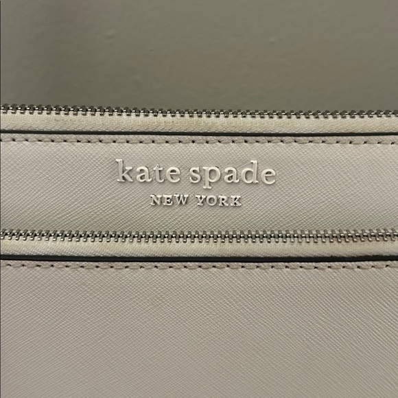 Kate Spade Cream Crossbody Bag - Picture 2 of 16